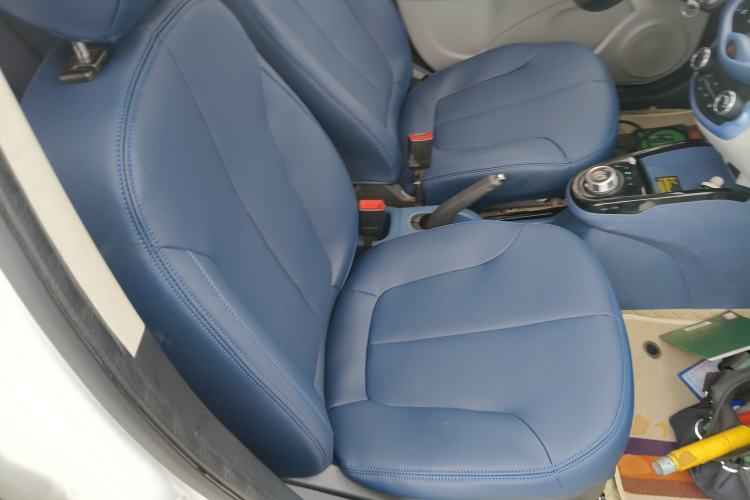 Used CHANGAN OSHAN Benni E-Star 2022 National Edition Colorful Limited Edition (Fast-Charging Version) Lithium Iron Phosphate Right Front Seat