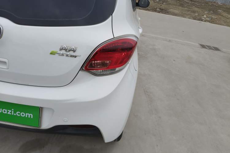 Used CHANGAN OSHAN Benni E-Star 2022 National Edition Colorful Limited Edition (Fast-Charging Version) Lithium Iron Phosphate Right Rear Taillight