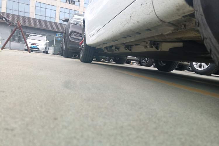 Used CHANGAN OSHAN Benni E-Star 2022 Qingxin Edition Colorful Model Lithium Iron Phosphate Right Side Sill