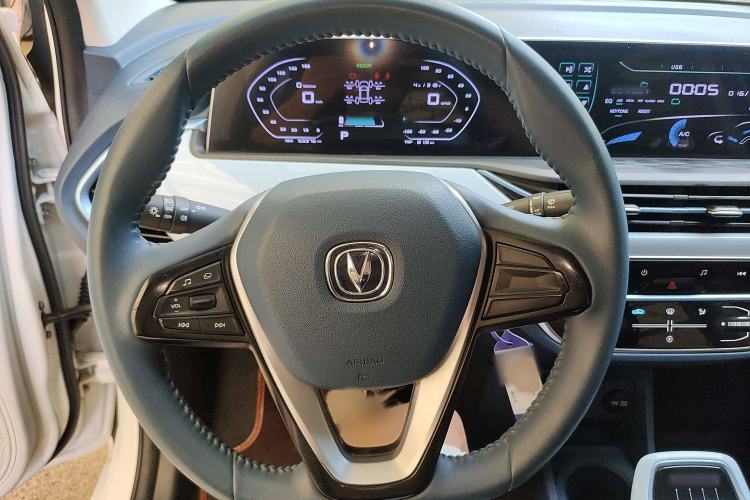 Used CHANGAN OSHAN Benni E-Star 2022 Qingxin Edition Colorful Model Lithium Iron Phosphate Steering Wheel