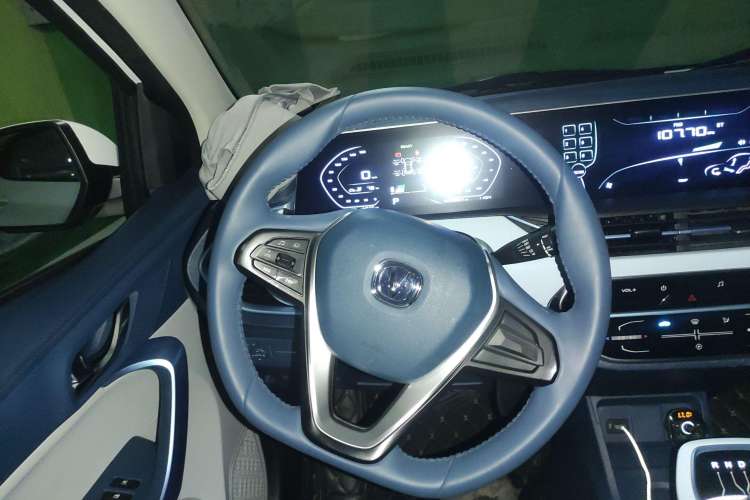 Used CHANGAN OSHAN Benni E-Star 2022 Qingxin Edition Colorful Model Lithium Iron Phosphate Steering Wheel