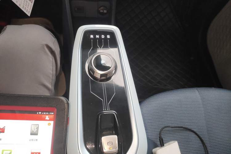Used CHANGAN OSHAN Benni E-Star 2023 Colorful Version Lithium Iron Phosphate Gear Lever