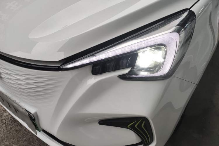 Used CHANGAN OSHAN Benni E-Star 2023 Colorful Version Lithium Iron Phosphate Left Front Headlight