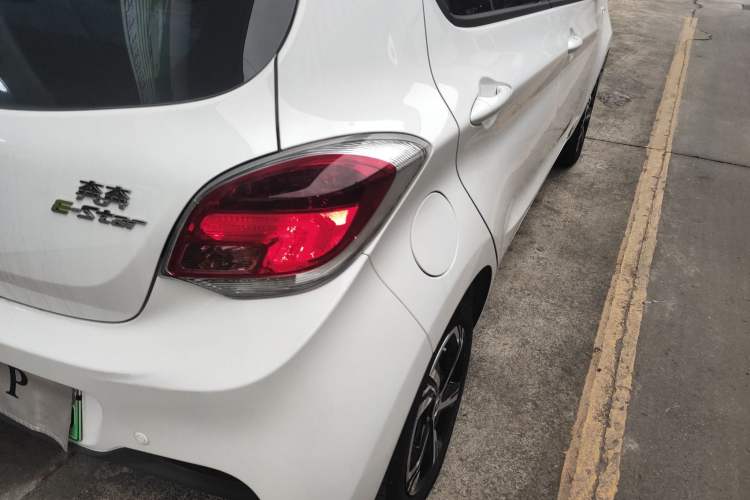 Used CHANGAN OSHAN Benni E-Star 2023 Colorful Version Lithium Iron Phosphate Right Rear Taillight