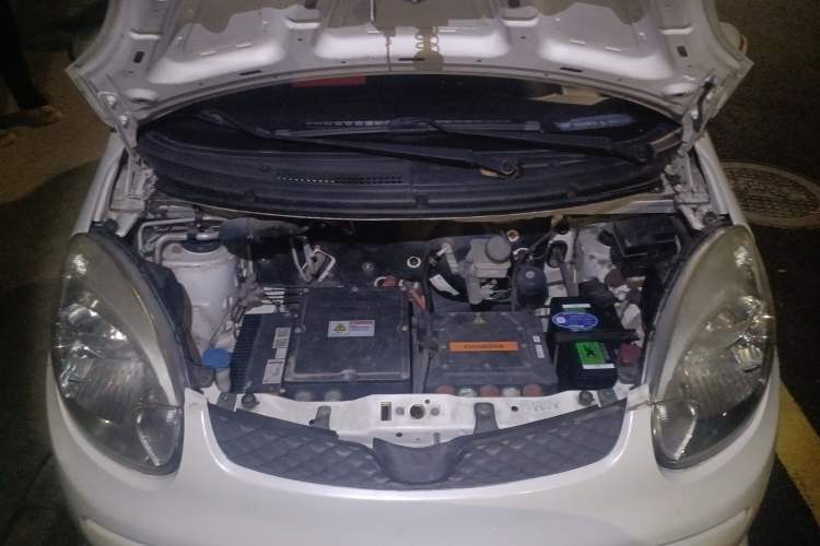 Used CHANGAN OSHAN Benni mini-e 2017 Standard Model Engine Bay