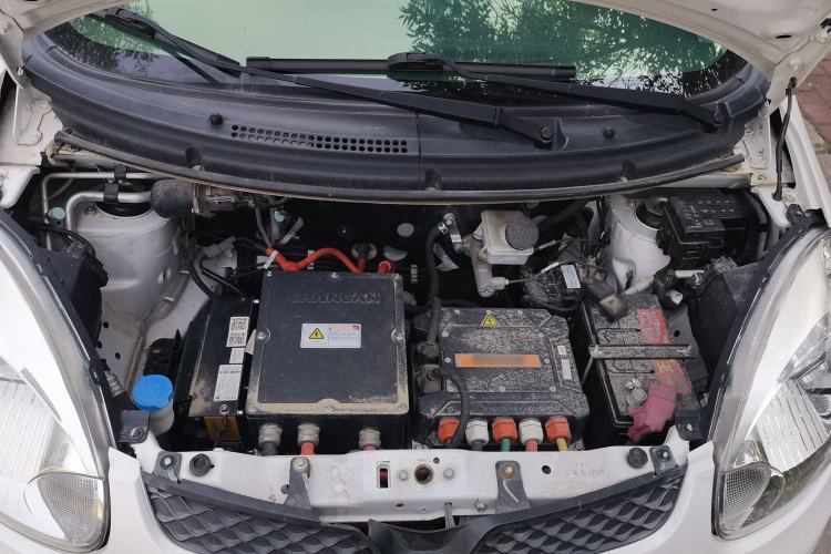 Used CHANGAN OSHAN Benni mini-e 2017 Standard Model Engine Bay