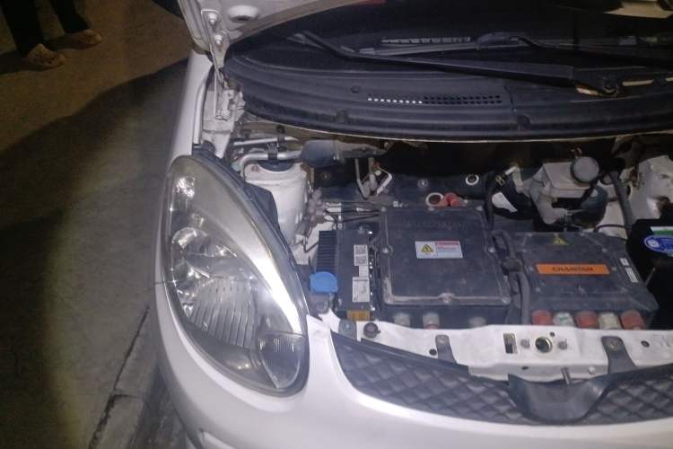 Used CHANGAN OSHAN Benni mini-e 2017 Standard Model Engine Bay Right