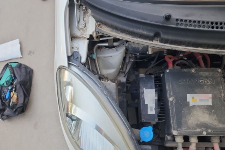 Used CHANGAN OSHAN Benni mini-e 2017 Standard Model Engine Bay Right