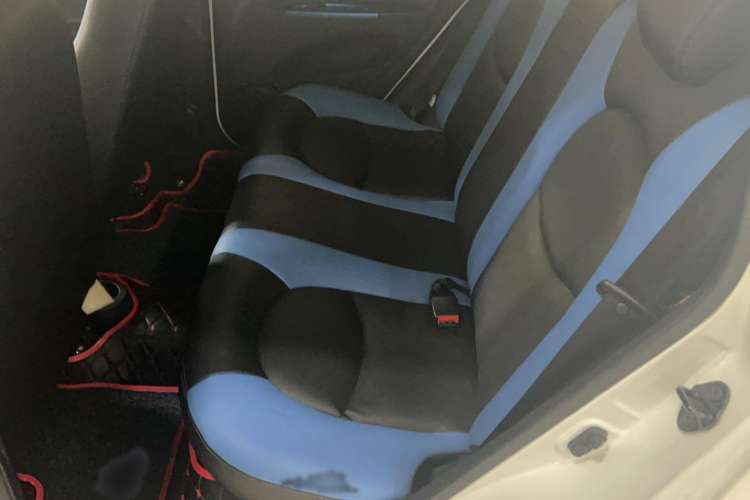 Used CHANGAN OSHAN Benni mini-e 2017 Standard Model Interior 4