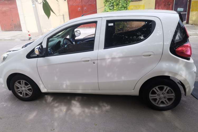 Used CHANGAN OSHAN Benni mini-e 2017 Standard Model Left Side