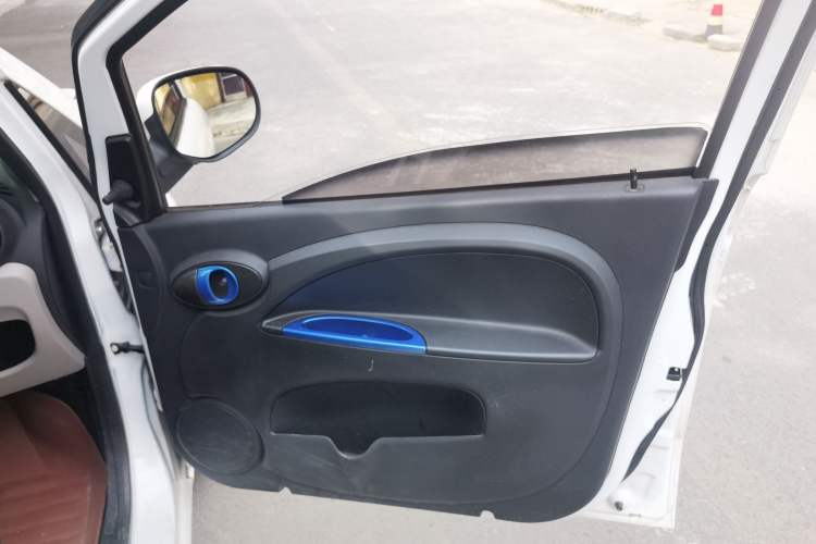 Used CHANGAN OSHAN Benni mini-e 2017 Standard Model Right Front Door Interior