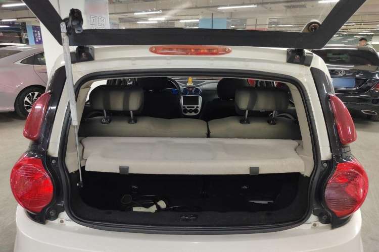 Used CHANGAN OSHAN Benni mini-e 2017 Standard Model Trunk