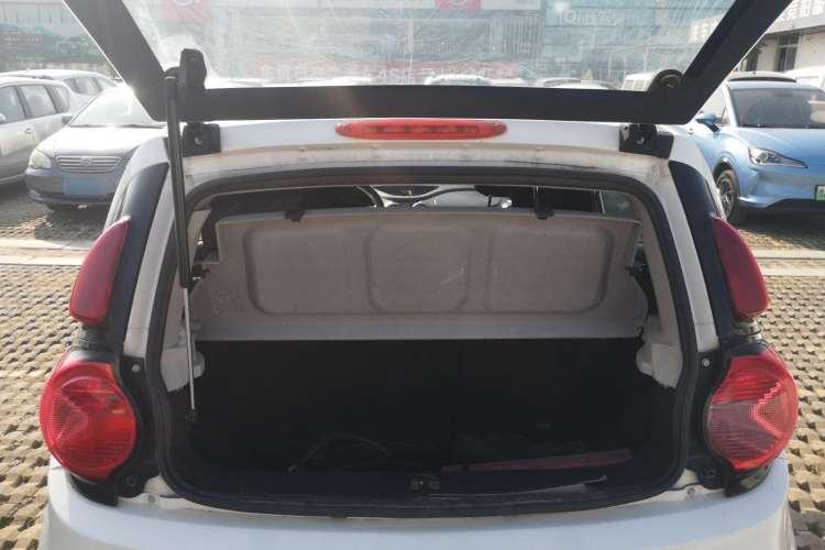 Used CHANGAN OSHAN Benni mini-e 2017 Standard Model Trunk