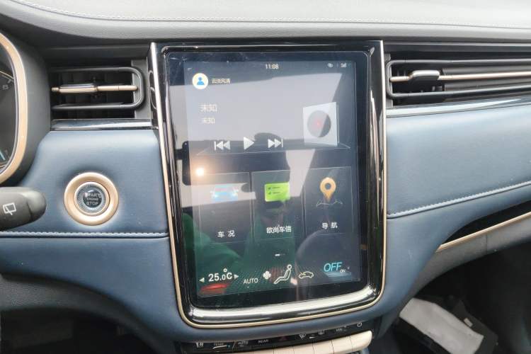 Used CHANGAN OSHAN COS1 2018 1.5T Automatic Yue 6-Seater Audio And AC Panel