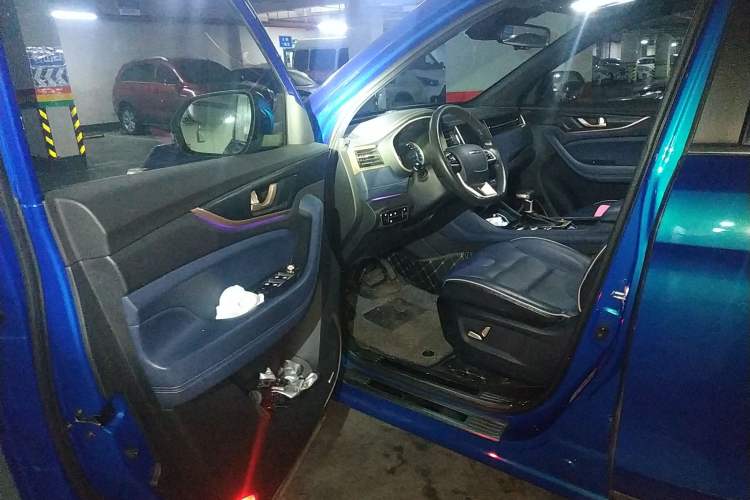 Used CHANGAN OSHAN COS1 2018 1.5T Automatic Miao 7-Seater Driver Seat