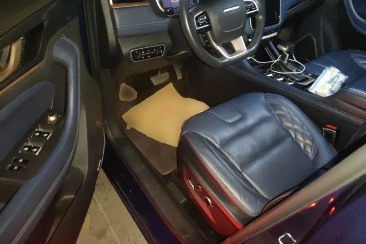 Used CHANGAN OSHAN COS1 2018 1.5T Automatic Smart 7-Seater Driver Seat