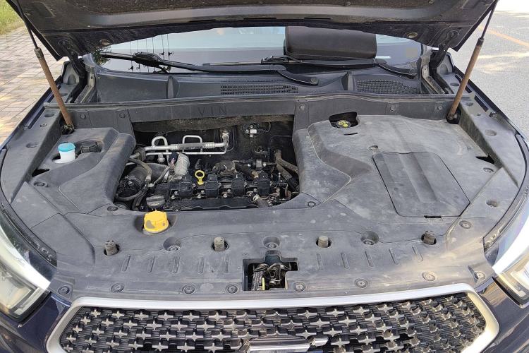 Used CHANGAN OSHAN COS1 2018 1.5T Automatic Smart 7-Seater Engine Bay