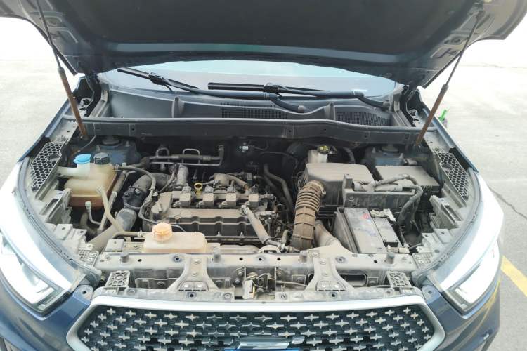 Used CHANGAN OSHAN COS1 2018 1.5T Automatic Yue 6-Seater Engine Bay