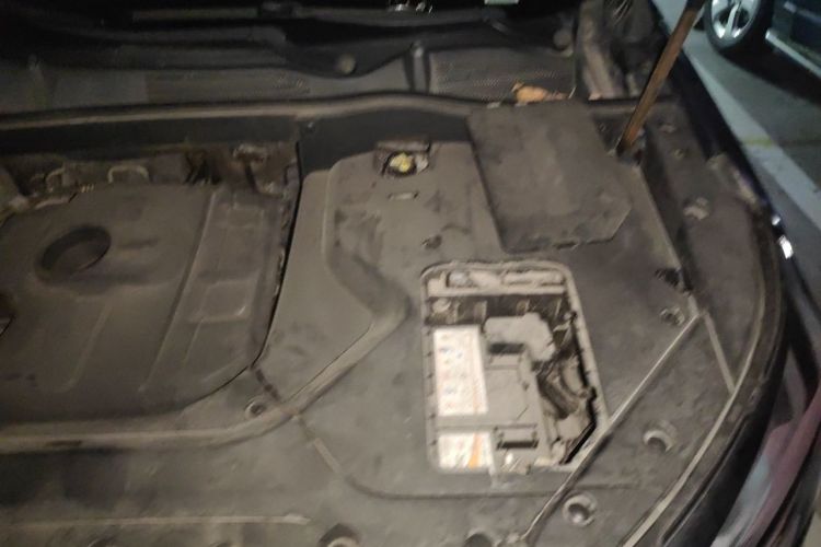 Used CHANGAN OSHAN COS1 2018 1.5T Automatic Smart 7-Seater Engine Bay Left
