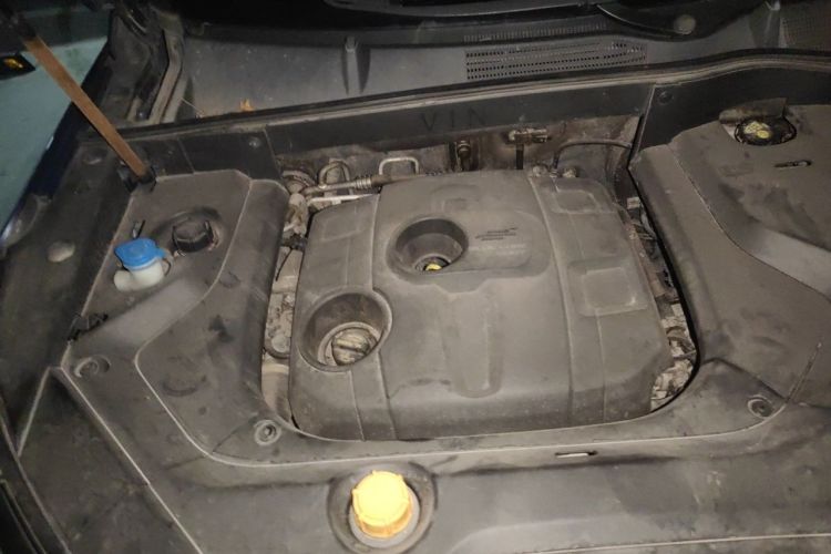 Used CHANGAN OSHAN COS1 2018 1.5T Automatic Smart 7-Seater Engine Bay Right