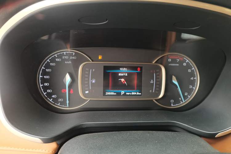 Used CHANGAN OSHAN COS1 2018 1.5T Automatic 7-Seater Instrument Cluster