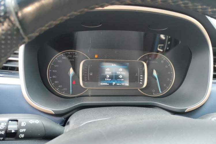 Used CHANGAN OSHAN COS1 2018 1.5T Automatic Yue 6-Seater Instrument Cluster