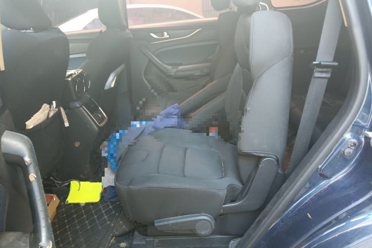 Used CHANGAN OSHAN COS1 2018 1.5T Manual 7-Seater Left Rear Seat