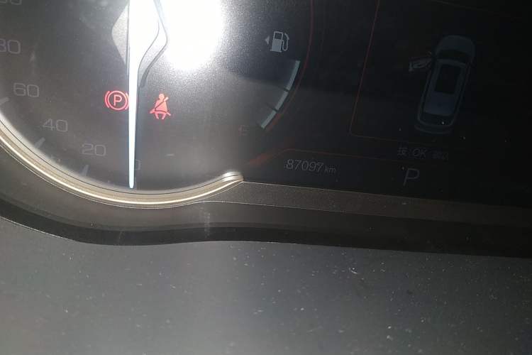 Used CHANGAN OSHAN COS1 2018 1.5T Automatic Miao 7-Seater Odometer Close Up