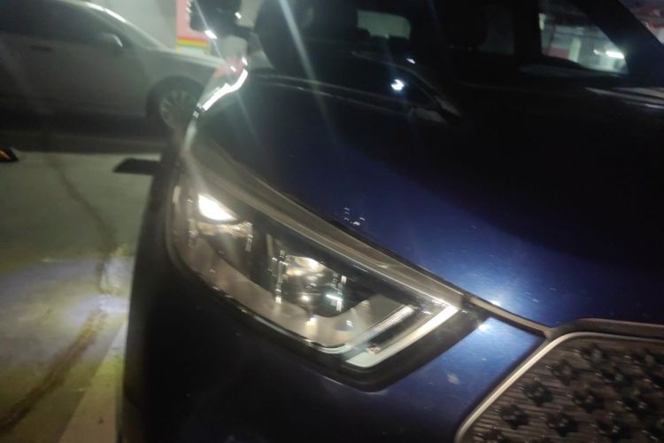 Used CHANGAN OSHAN COS1 2018 1.5T Automatic Smart 7-Seater Right Front Headlight