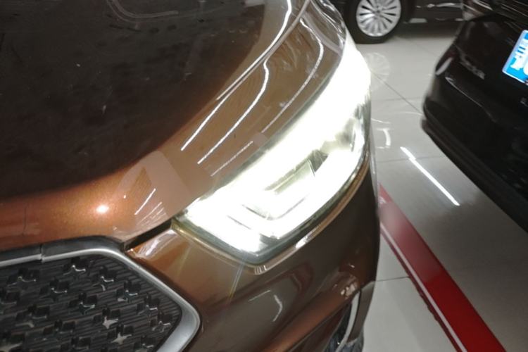 Used CHANGAN OSHAN COS1 2018 1.5T Automatic Miao 7-Seater Left Front Headlight