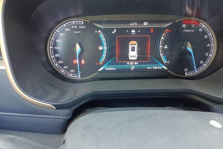 Used CHANGAN OSHAN COS1 2018 1.5T Automatic Smart 7-Seater Odometer Close Up