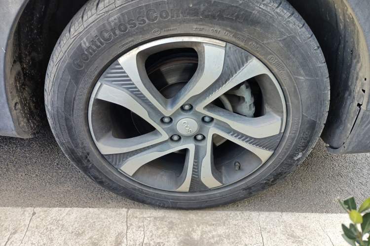 Used CHANGAN OSHAN COS1 2018 1.5T Automatic Smart 7-Seater Right Front Wheel Hub