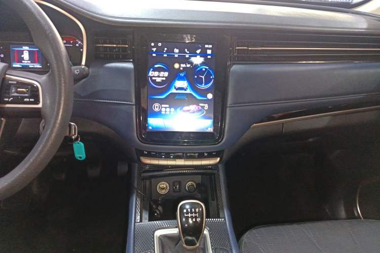 Used CHANGAN OSHAN COS1 2018 1.5T Manual 7-Seater Audio And AC Panel