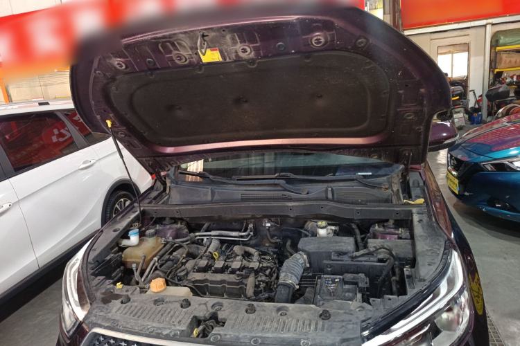 Used CHANGAN OSHAN COS1 2018 1.5T Manual 7-Seater Engine Bay
