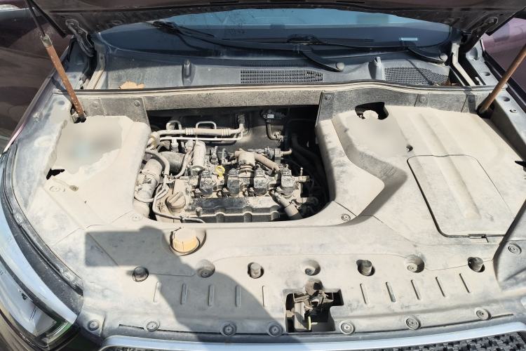Used CHANGAN OSHAN COS1 2018 1.5T Automatic Smart 7-Seater Engine Bay