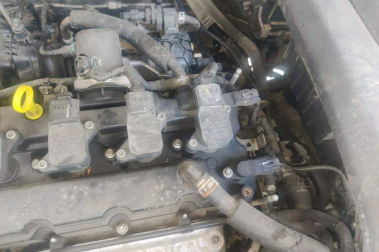 Used CHANGAN OSHAN COS1 2018 1.5T Automatic Miao 7-Seater Engine Bay Left