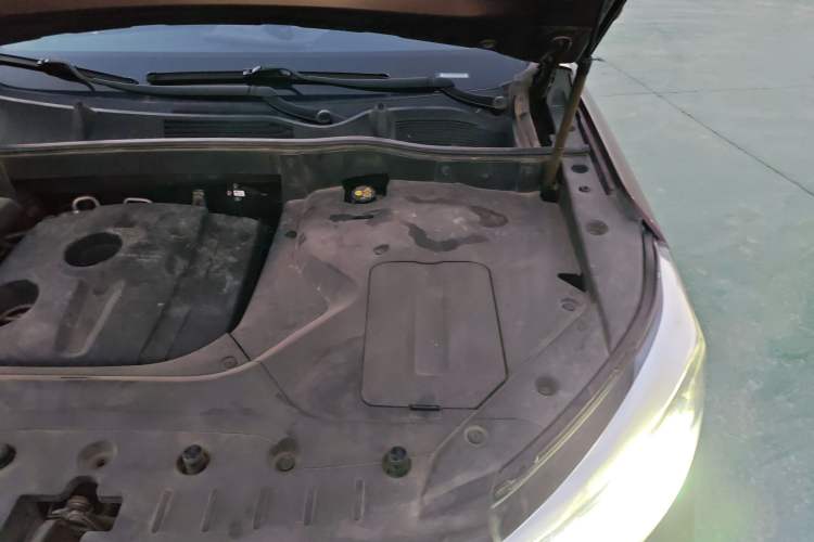 Used CHANGAN OSHAN COS1 2018 1.5T Automatic Miao 7-Seater Engine Bay Left