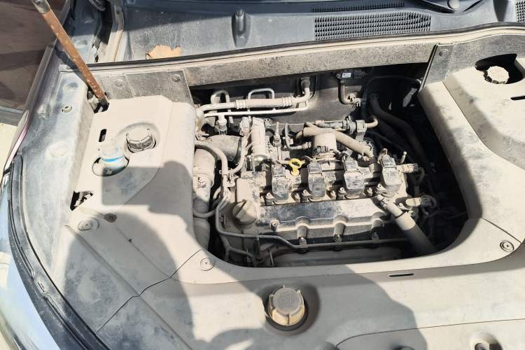 Used CHANGAN OSHAN COS1 2018 1.5T Automatic Smart 7-Seater Engine Bay Right