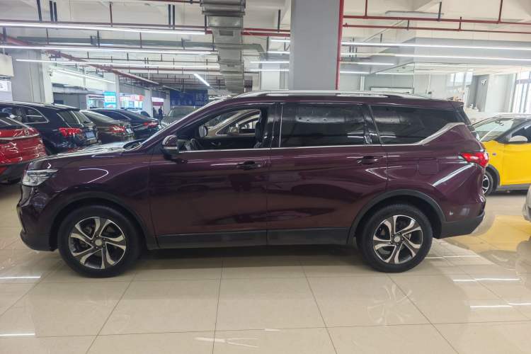 Used CHANGAN OSHAN COS1 2018 1.5T Automatic Smart 7-Seater Exterior 3