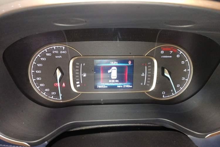 Used CHANGAN OSHAN COS1 2018 1.5T Manual 7-Seater Instrument Cluster