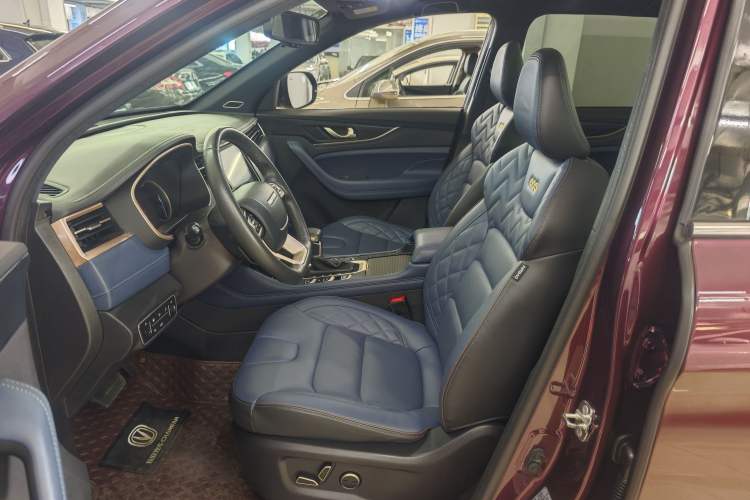Used CHANGAN OSHAN COS1 2018 1.5T Automatic Smart 7-Seater Interior 1