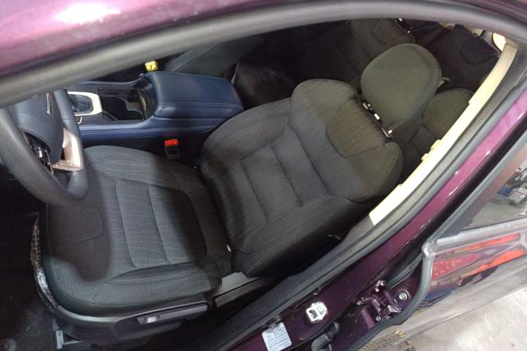 Used CHANGAN OSHAN COS1 2018 1.5T Manual 7-Seater Left Front Seat
