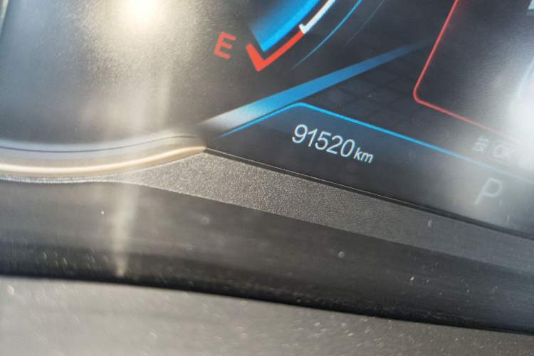Used CHANGAN OSHAN COS1 2018 1.5T Automatic Smart 7-Seater Odometer Close Up