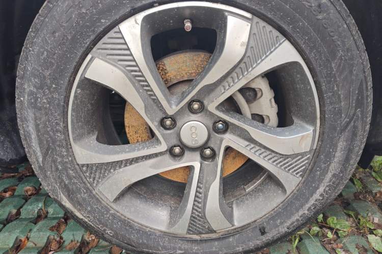 Used CHANGAN OSHAN COS1 2018 1.5T Automatic Smart 7-Seater Right Front Wheel Hub