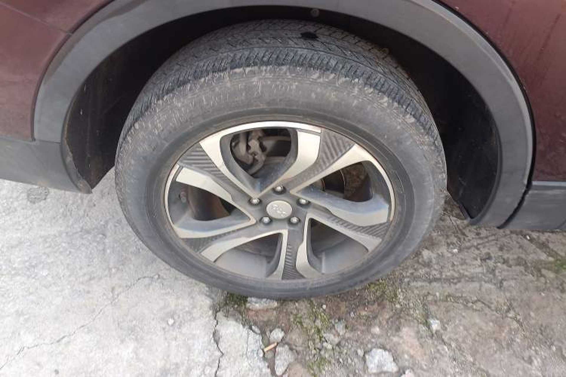 Used CHANGAN OSHAN COS1 2018 1.5T Automatic Smart 7-Seater Right Rear Wheel Hub