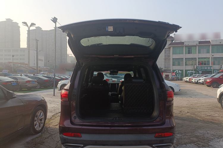 Used CHANGAN OSHAN COS1 2018 1.5T Automatic Smart 7-Seater Trunk