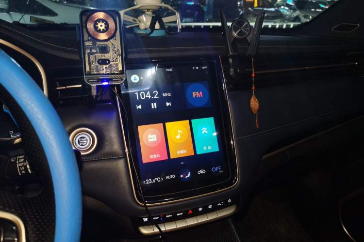 Used CHANGAN OSHAN COS1 2018 1.5T Automatic Yue 7-Seater Audio And AC Panel