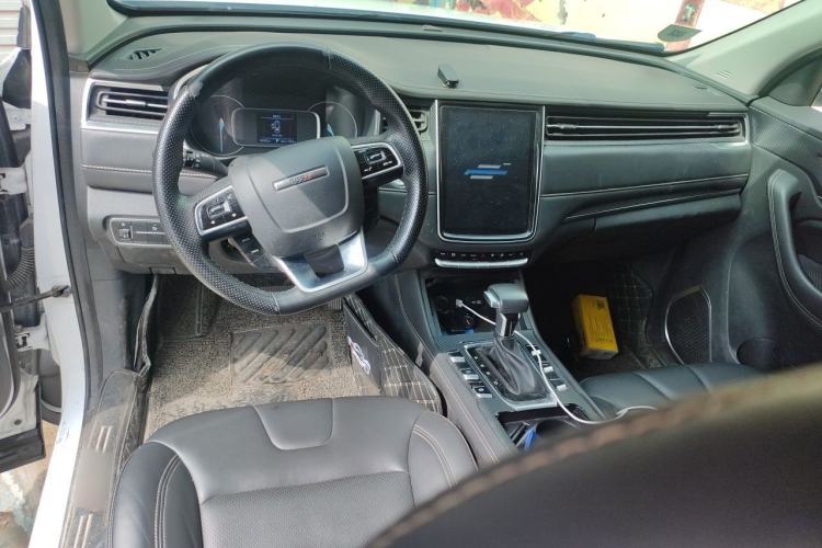 Used CHANGAN OSHAN COS1 2018 1.5T Automatic Yue 6-Seater Center Console