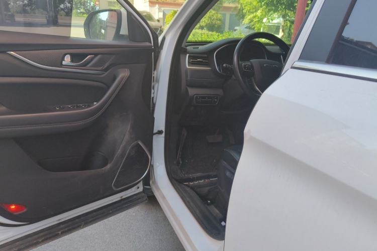 Used CHANGAN OSHAN COS1 2018 1.5T Automatic Yue 6-Seater Driver Seat