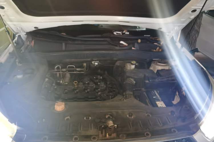 Used CHANGAN OSHAN COS1 2018 1.5T Automatic Yue 7-Seater Engine Bay